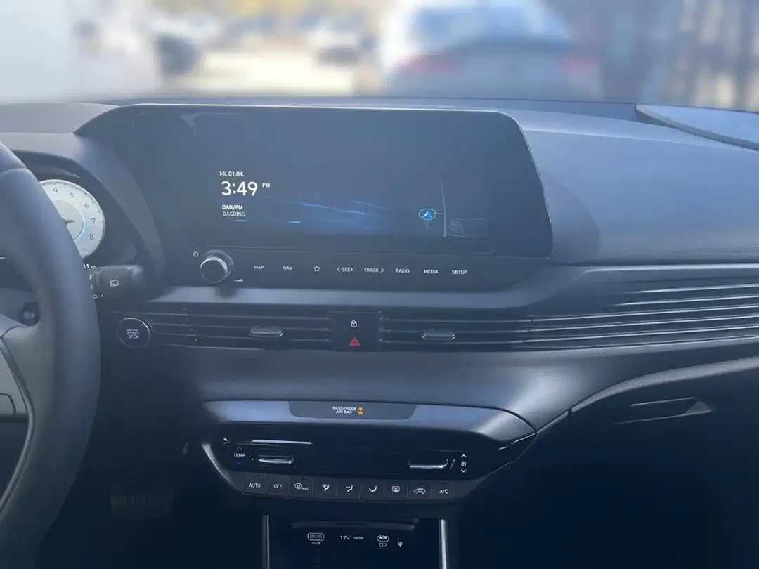 Hyundai i20 - Thumbnail 10