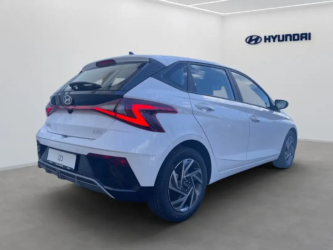 Hyundai i20 - Thumbnail 3