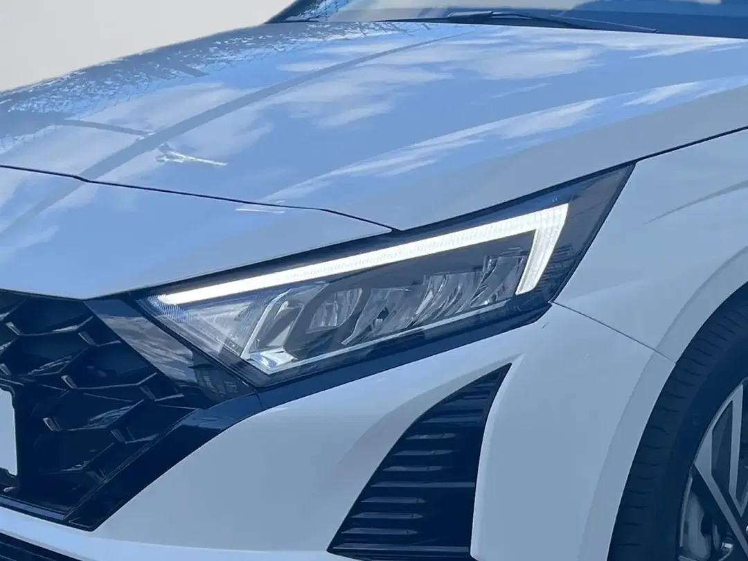 Hyundai i20 - Thumbnail 6