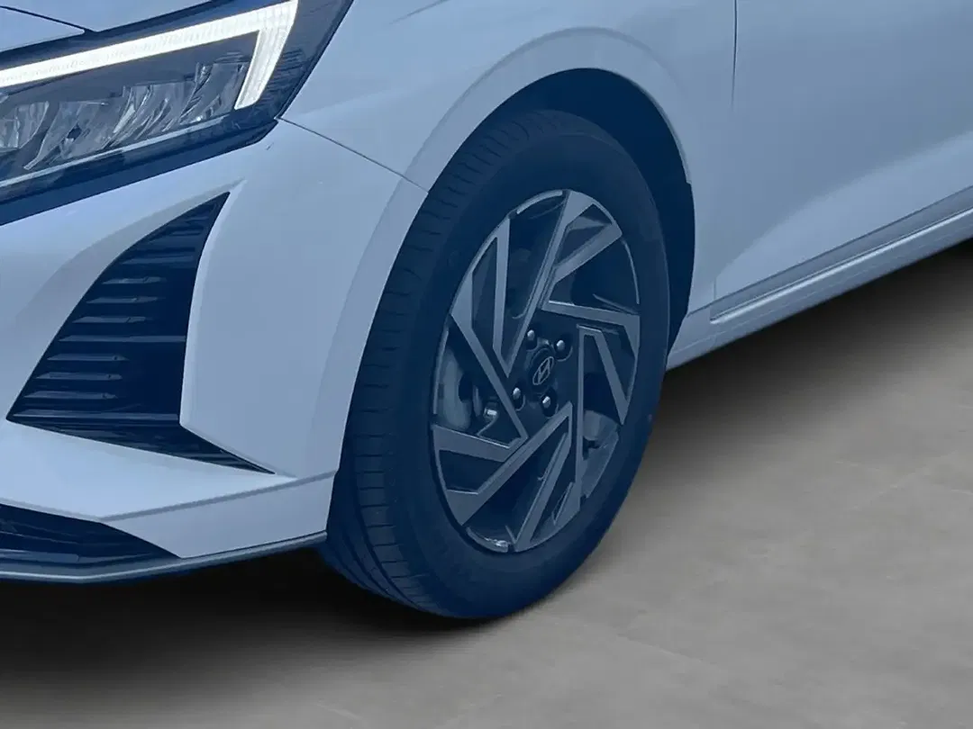 Hyundai i20 - Thumbnail 7