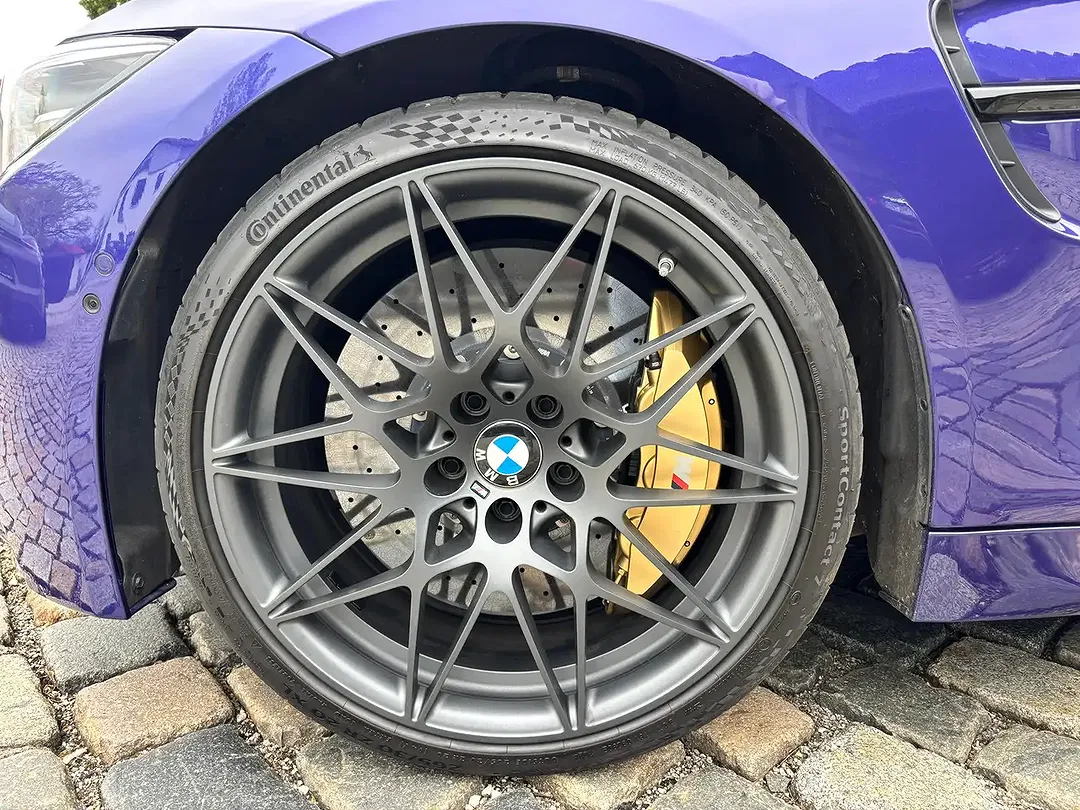 BMW M4 - Thumbnail 10