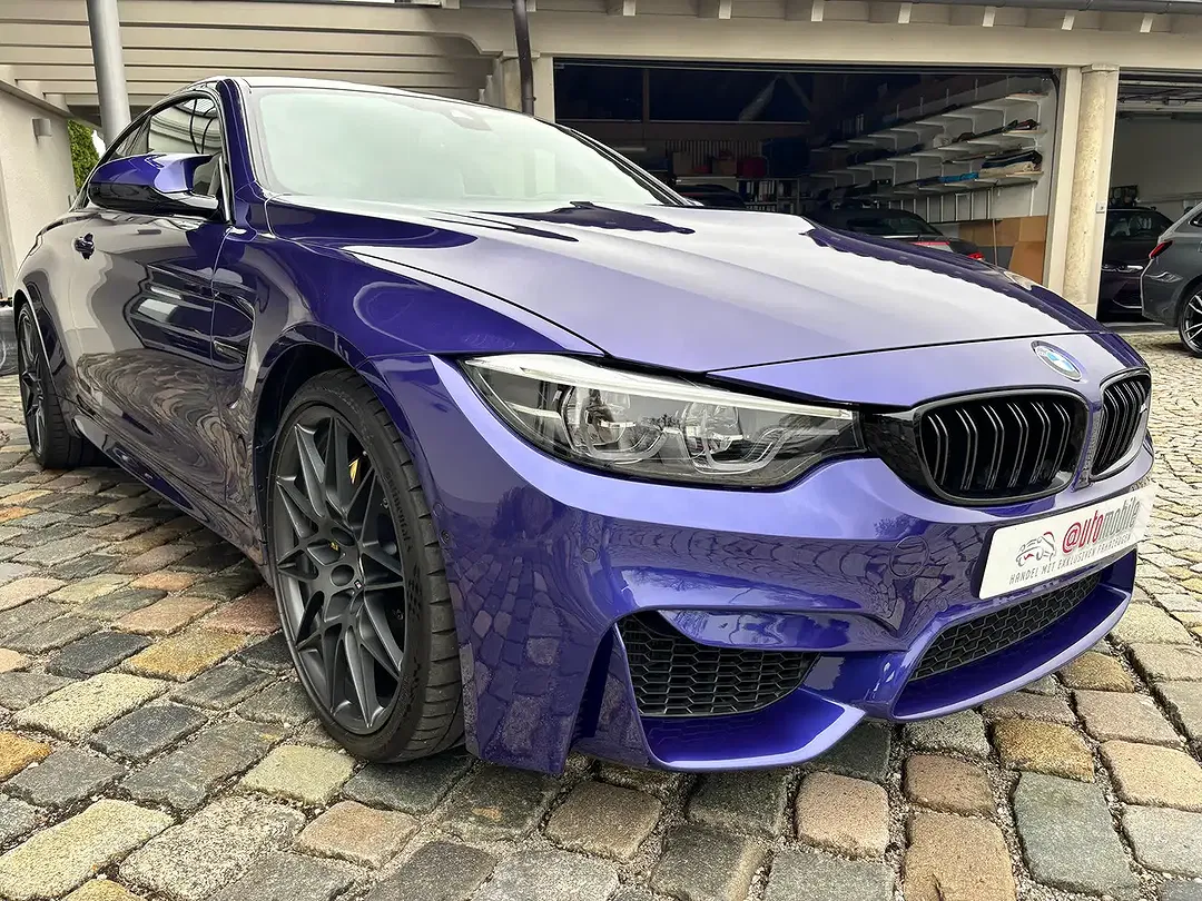 BMW M4 - Thumbnail 8
