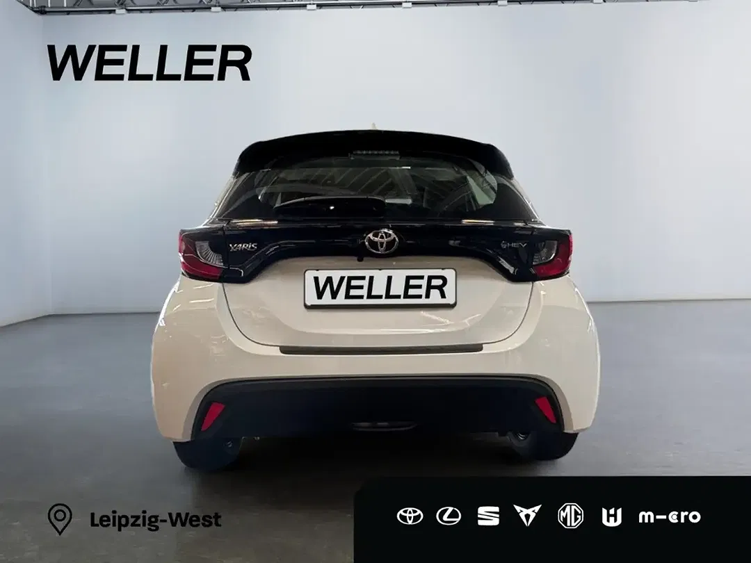 Toyota Yaris - Thumbnail 5