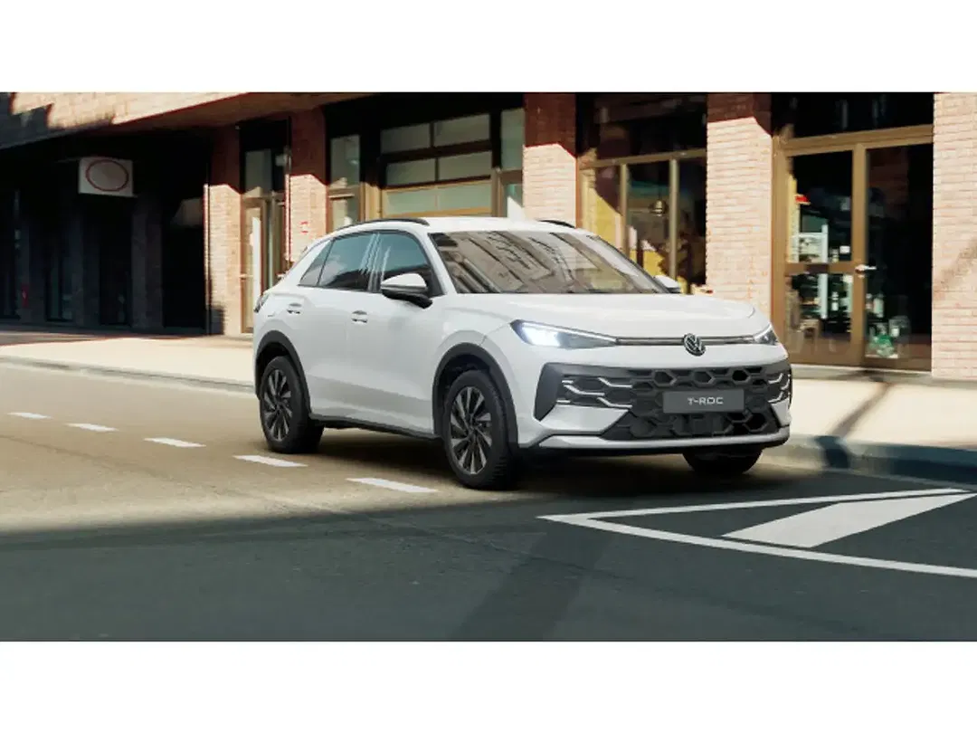 Volkswagen T-Roc - Thumbnail 3