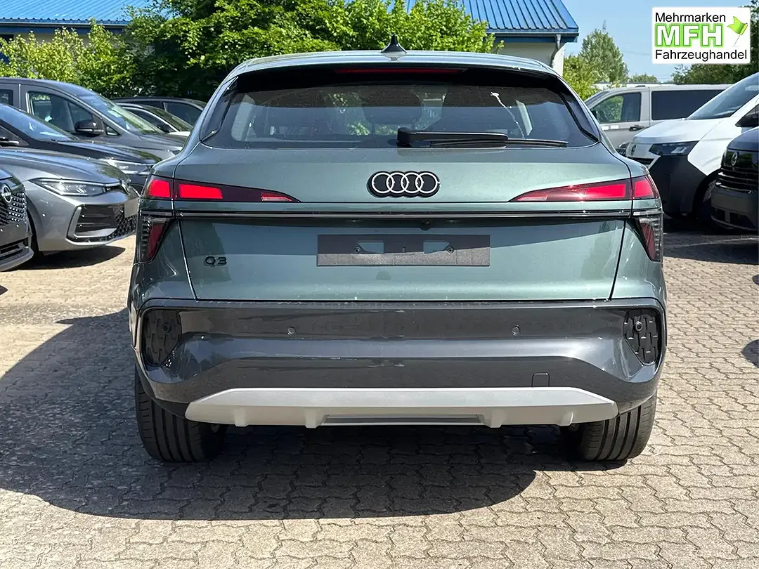 Audi Q3 - Thumbnail 6