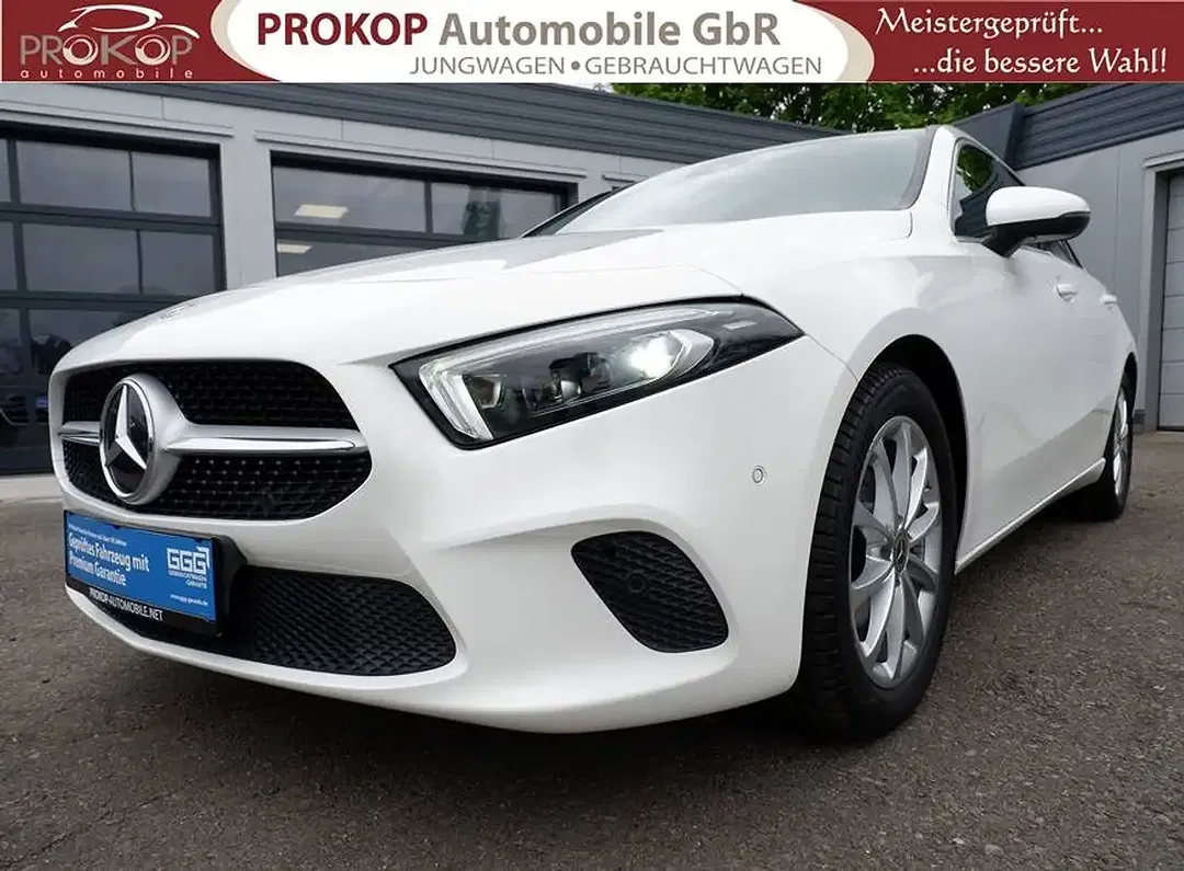 Mercedes-Benz A 180 - Thumbnail 11