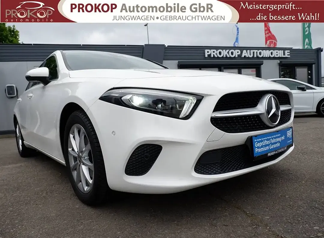 Mercedes-Benz A 180 - Thumbnail 2
