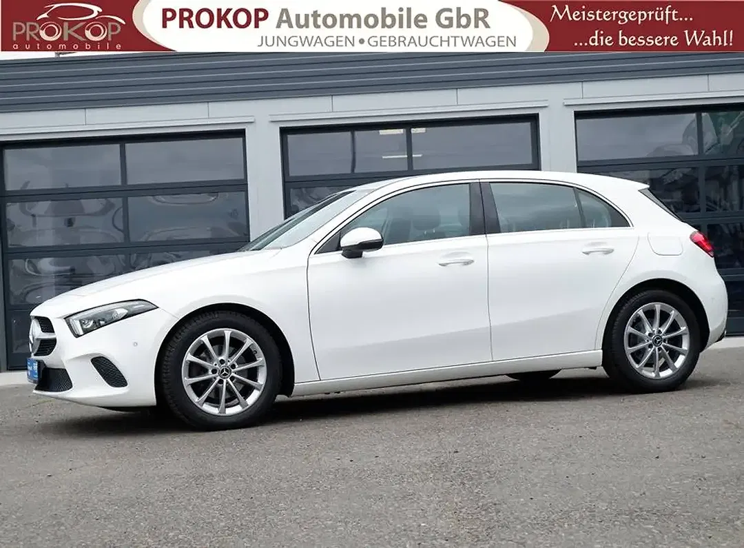 Mercedes-Benz A 180 - Thumbnail 9
