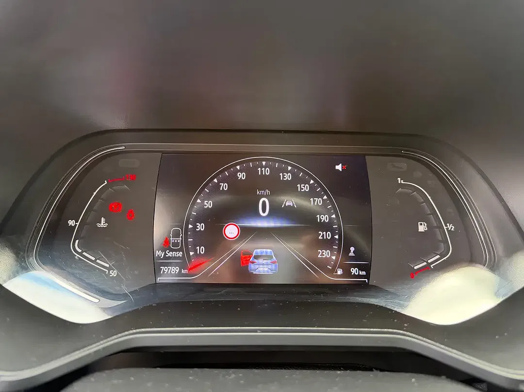 Renault Clio - Thumbnail 11