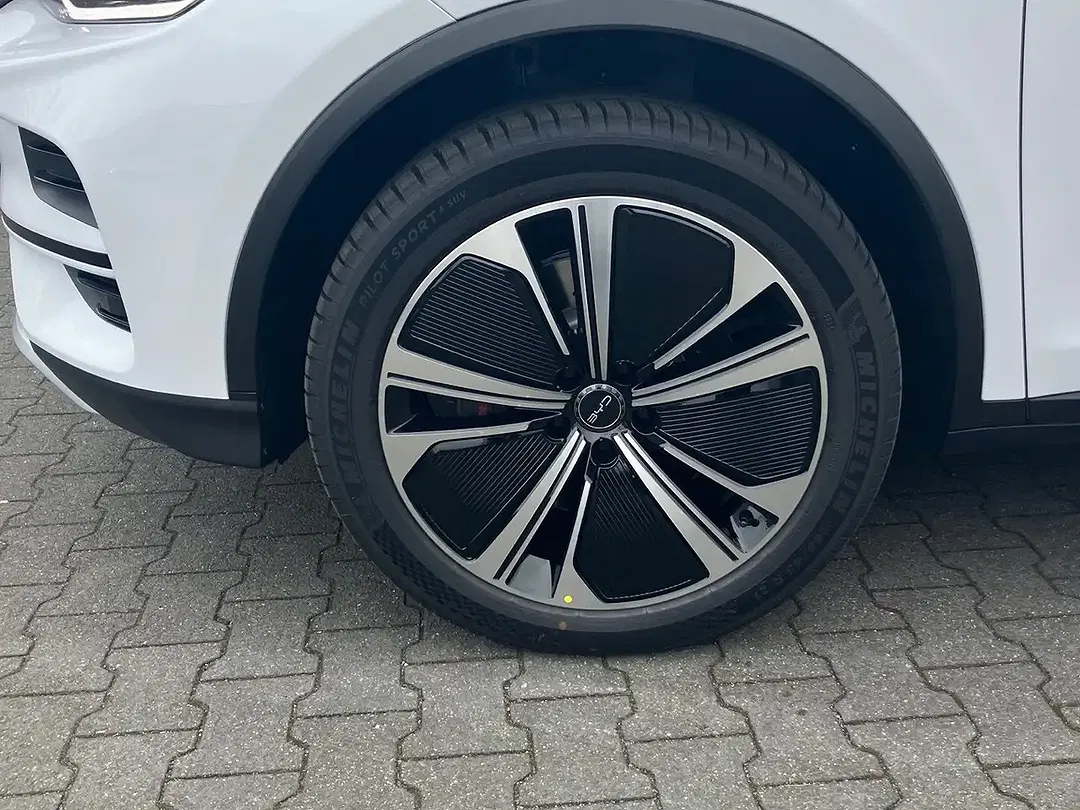 BYD Tang - Thumbnail 7