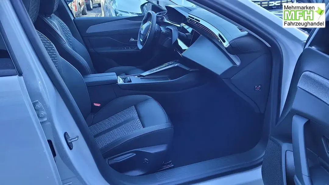 Peugeot 308 - Thumbnail 10