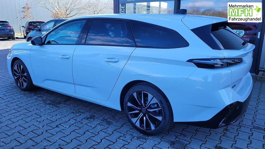 Peugeot 308 - Thumbnail 6