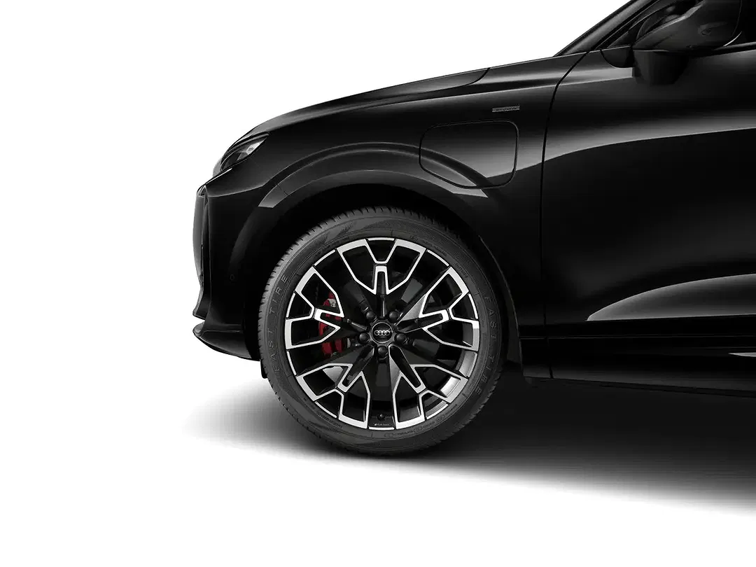 Audi Q3 - Thumbnail 4
