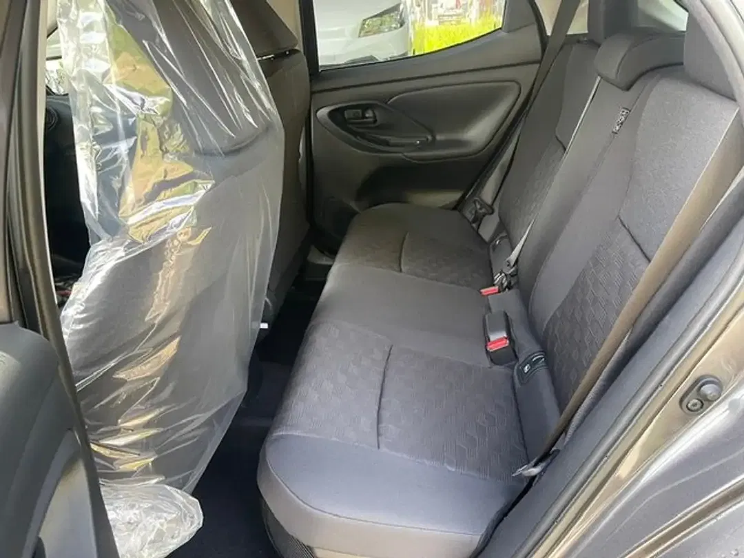 Toyota Yaris - Thumbnail 12