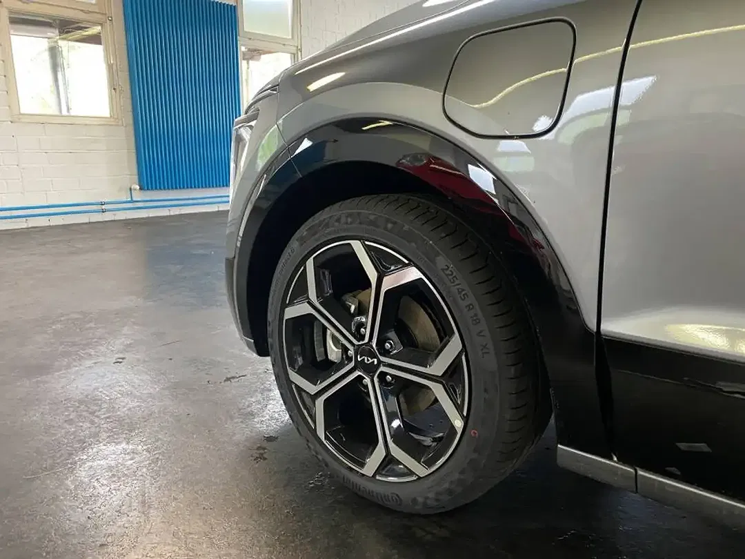 Kia Niro - Thumbnail 11