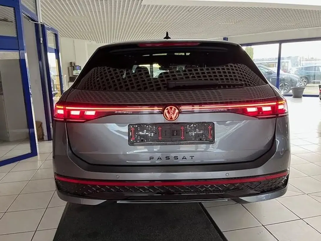 Volkswagen Passat Variant - Thumbnail 10