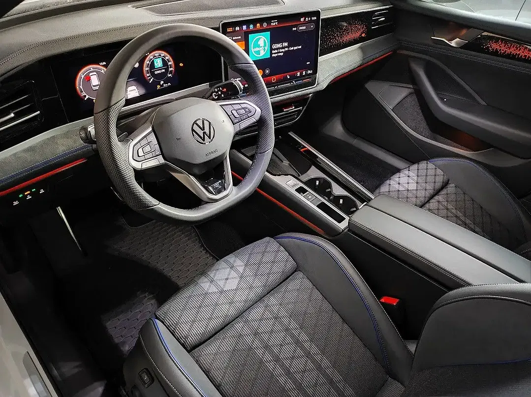Volkswagen Passat Variant - Thumbnail 3