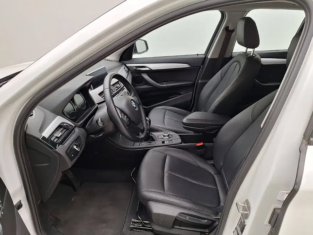 BMW X1 - Thumbnail 6