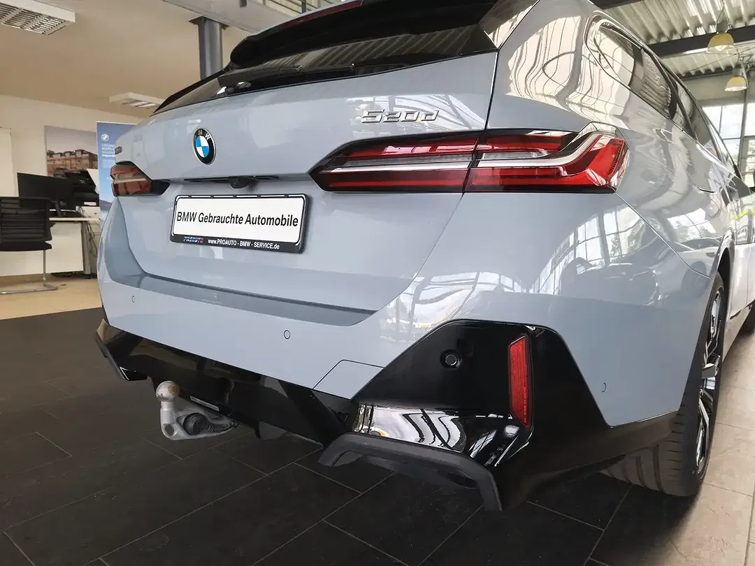 BMW 520 - Thumbnail 8