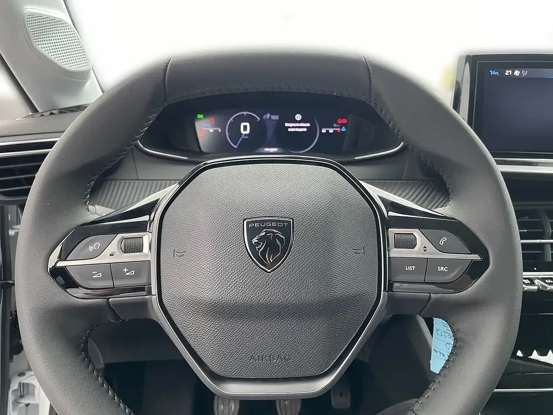 Peugeot 208 - Thumbnail 8