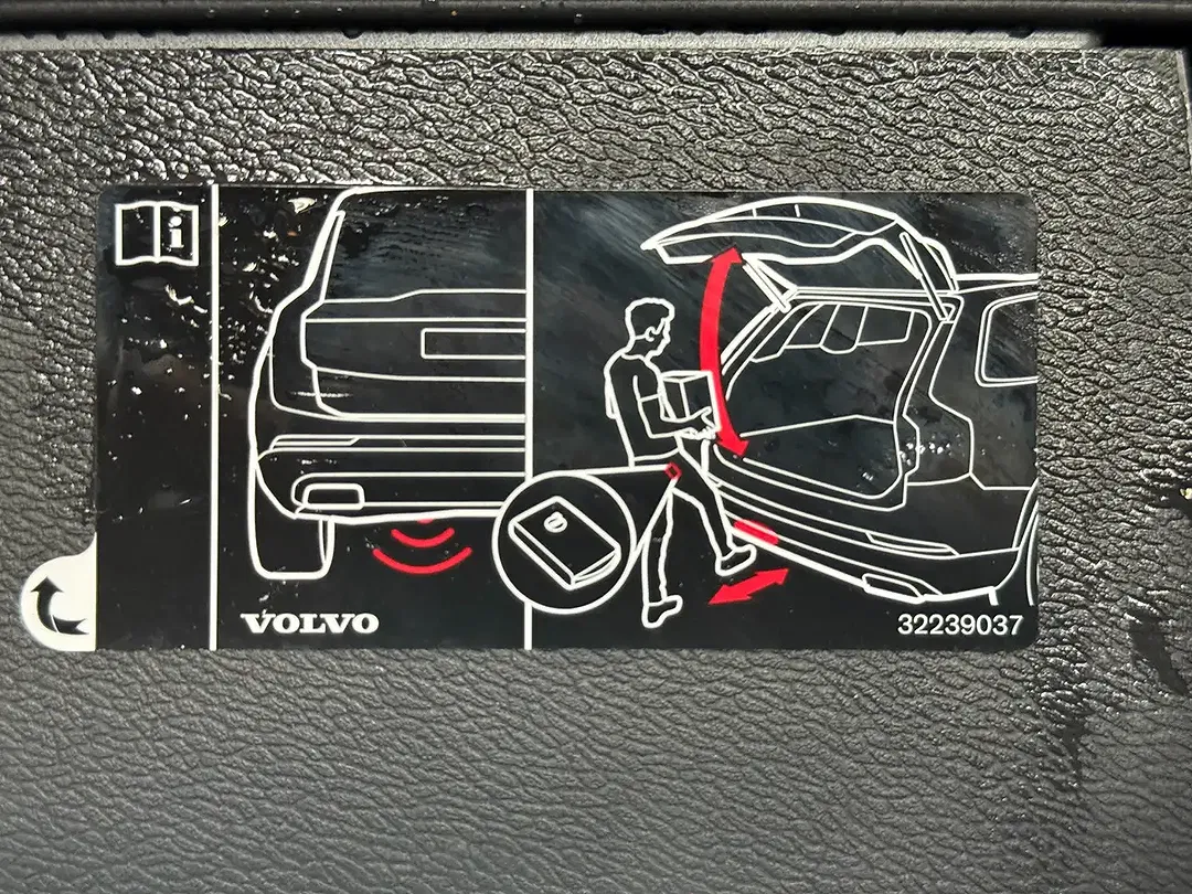 Volvo XC60 - Thumbnail 6