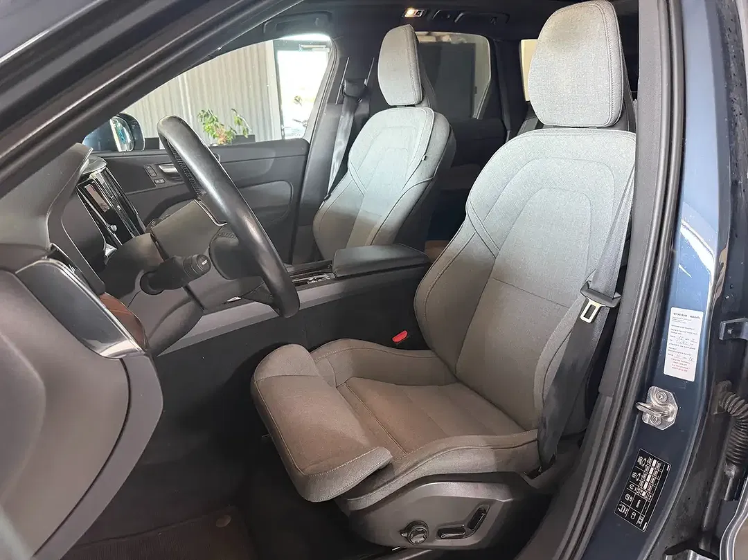 Volvo XC60 - Thumbnail 7