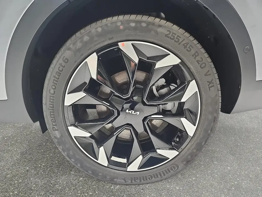Kia Sorento - Thumbnail 6