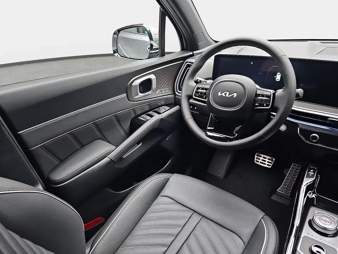 Kia Sorento - Thumbnail 8