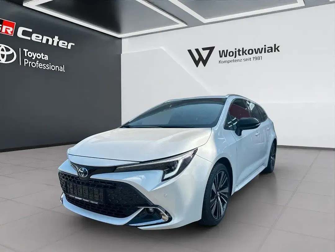 Toyota Corolla - Thumbnail 1