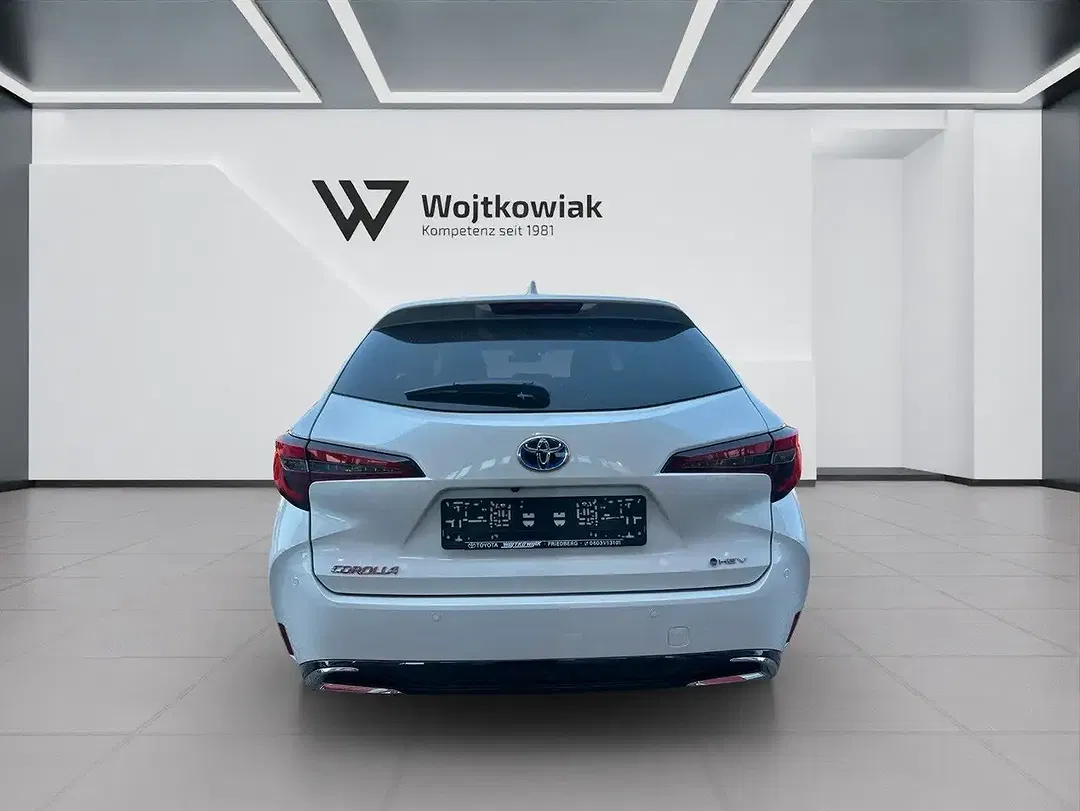 Toyota Corolla - Thumbnail 8