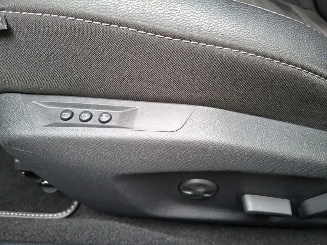 Opel Astra - Thumbnail 8