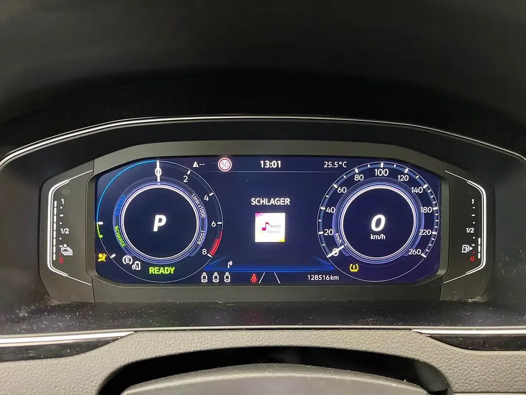 Volkswagen Passat Variant - Thumbnail 8