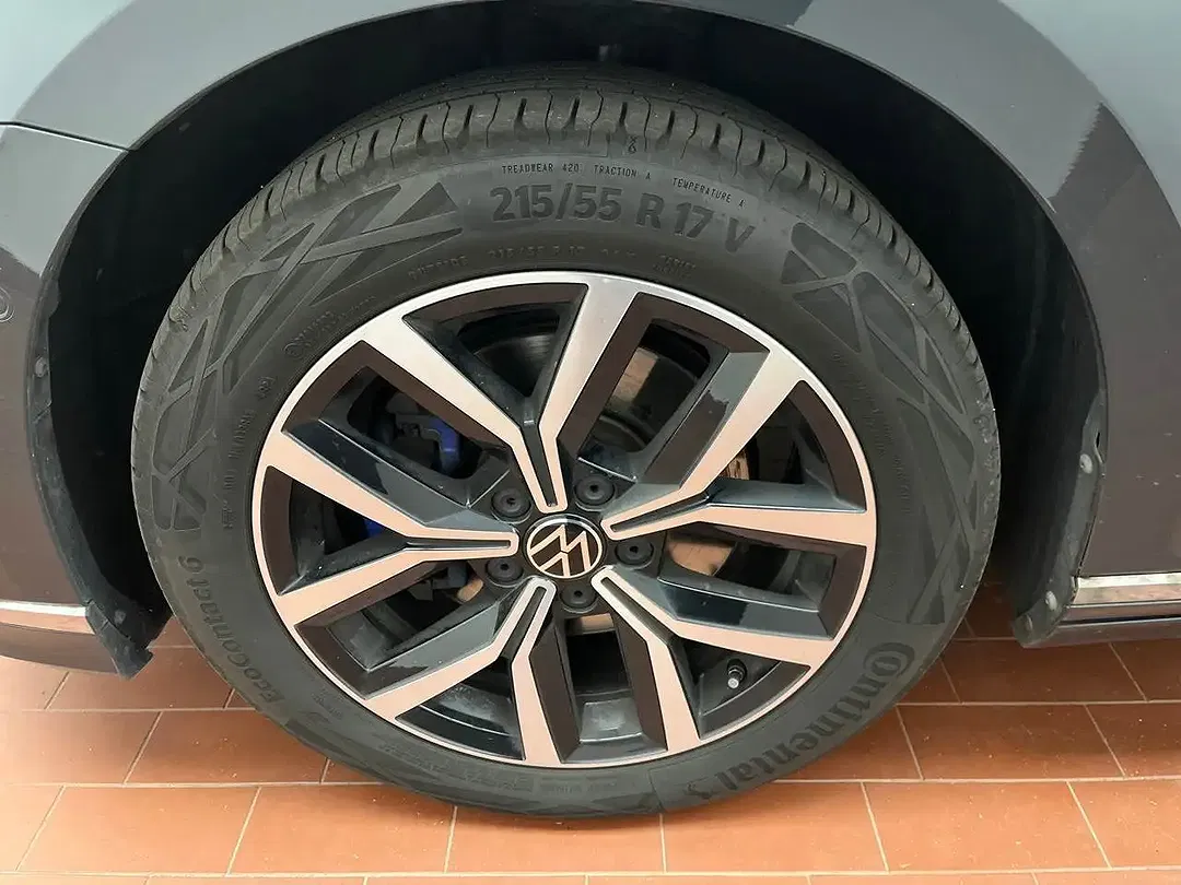 Volkswagen Passat Variant - Thumbnail 10