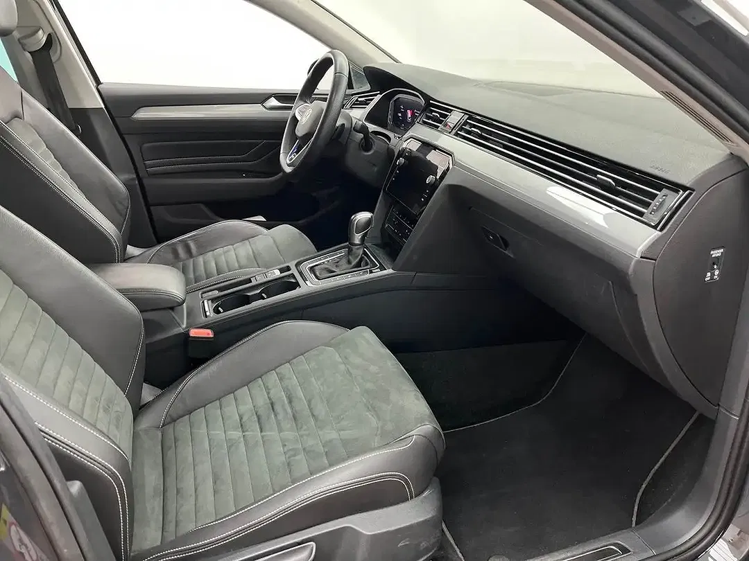 Volkswagen Passat Variant - Thumbnail 7