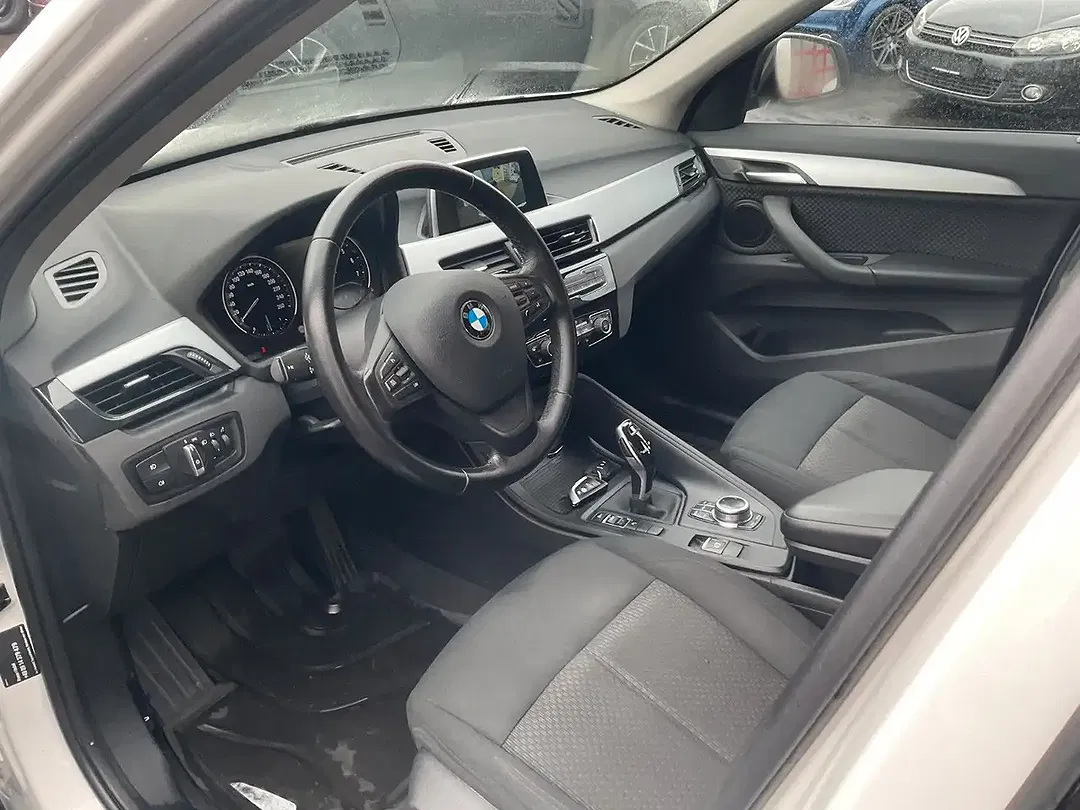 BMW X1 - Thumbnail 12