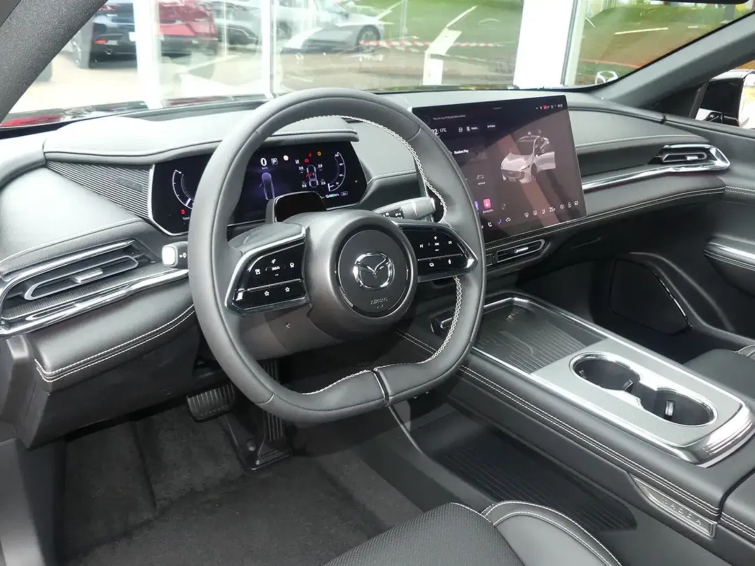 Mazda 6e - Thumbnail 12