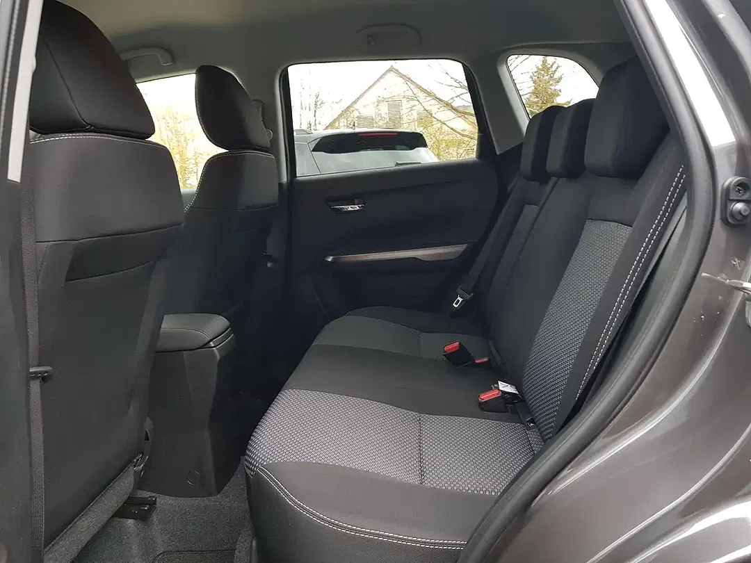 Suzuki Vitara - Thumbnail 11