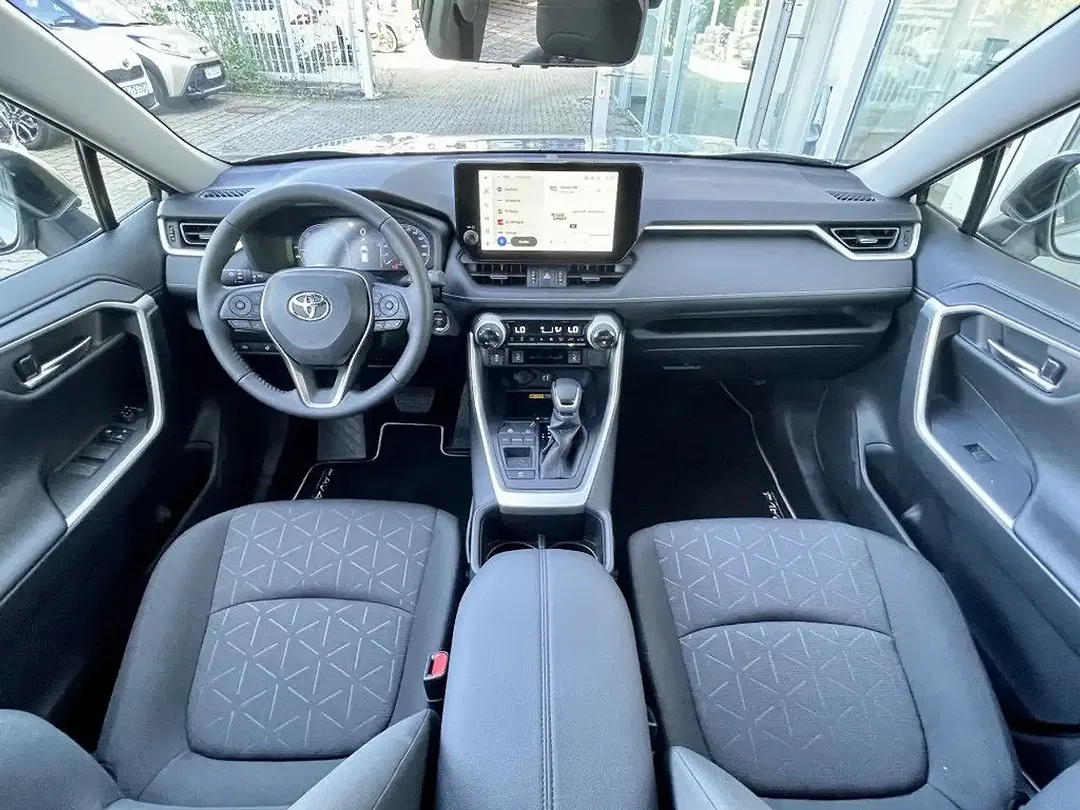 Toyota RAV 4 - Thumbnail 9