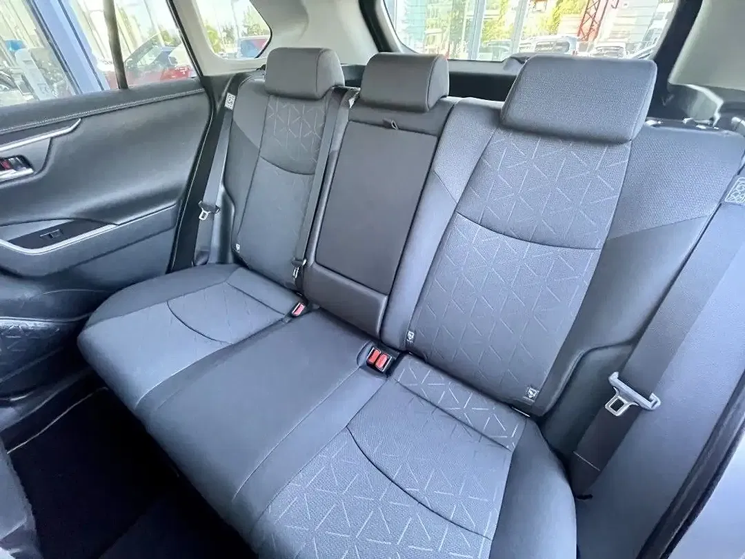 Toyota RAV 4 - Thumbnail 11