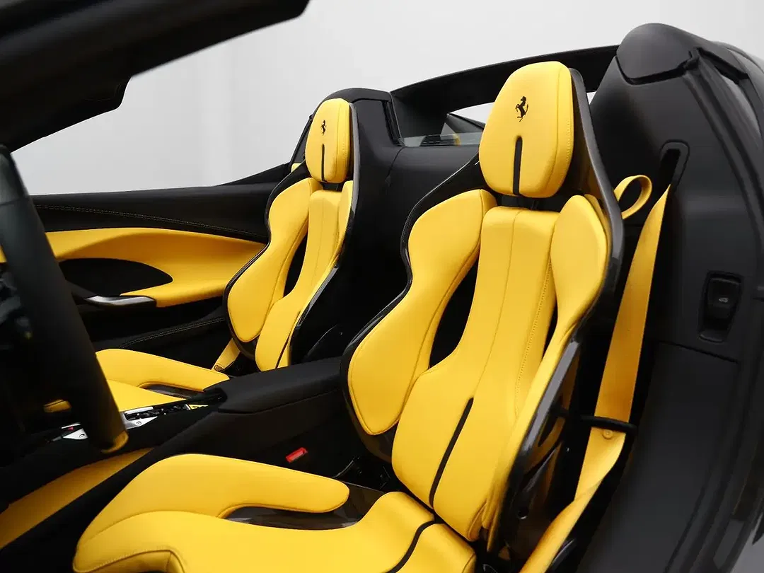 Ferrari 296 GTS - Thumbnail 11