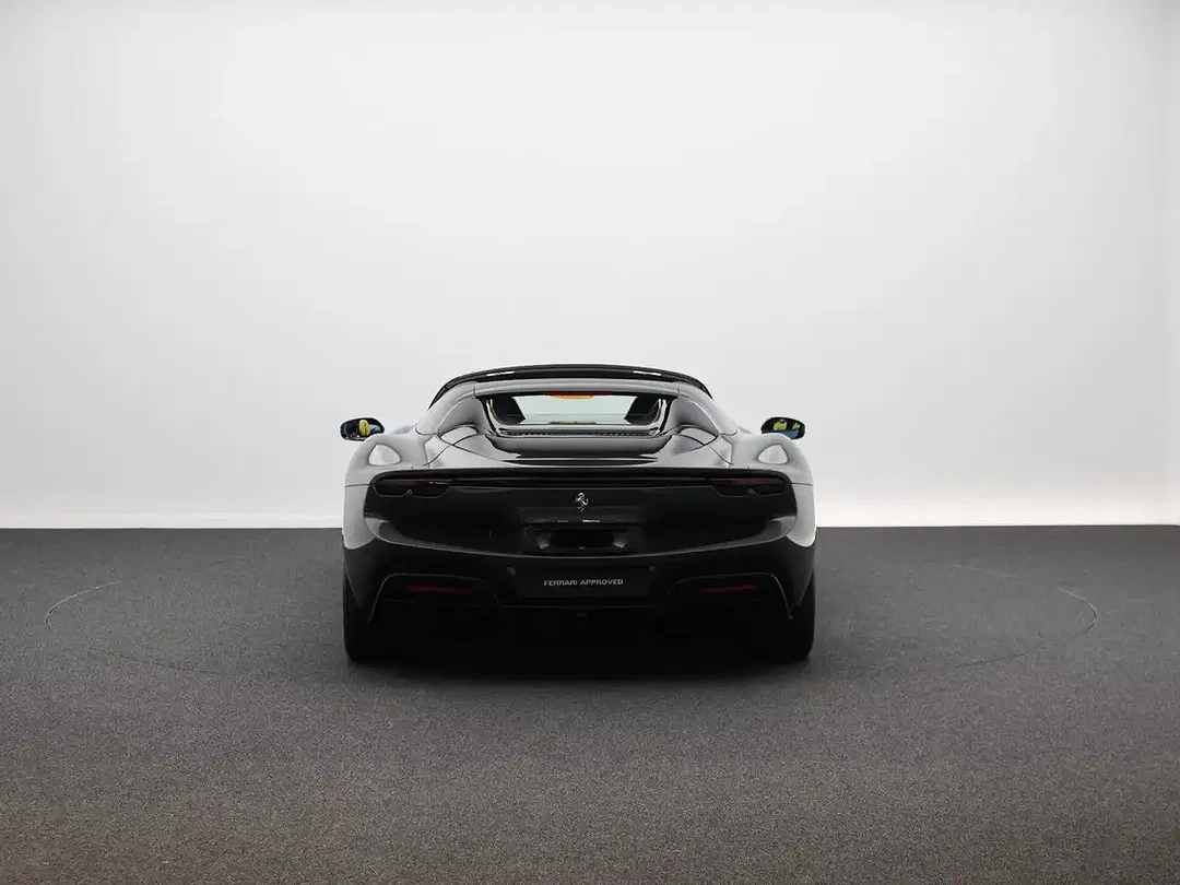 Ferrari 296 GTS - Thumbnail 7