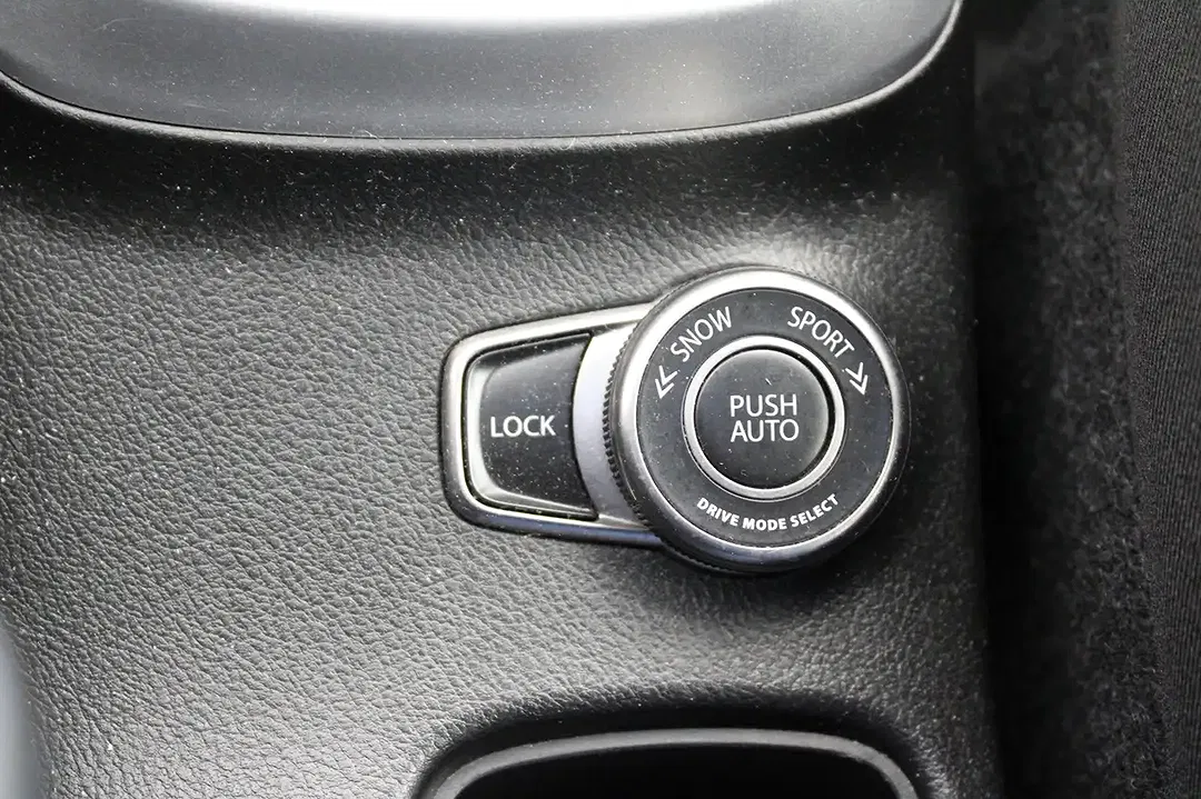 Suzuki S-Cross - Thumbnail 12
