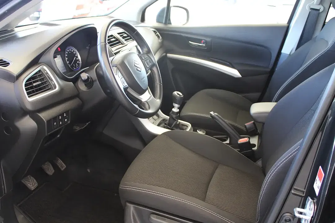 Suzuki S-Cross - Thumbnail 5