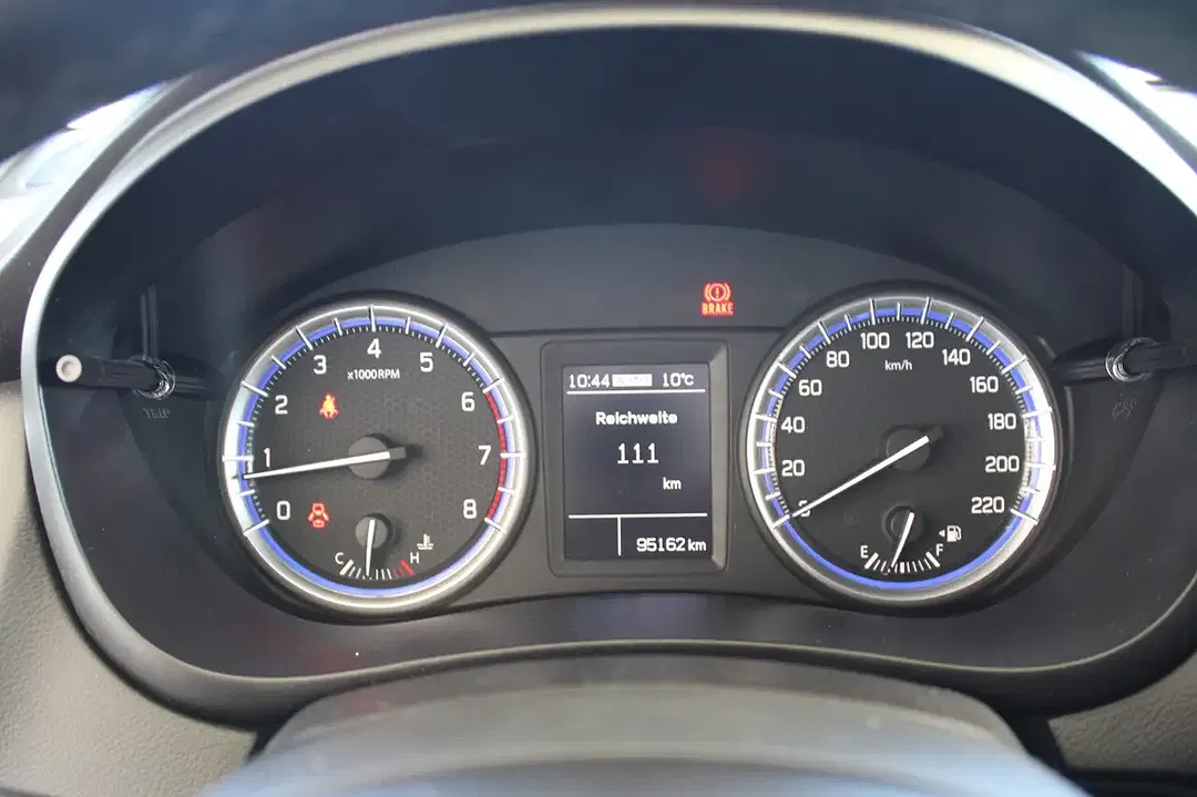 Suzuki S-Cross - Thumbnail 9