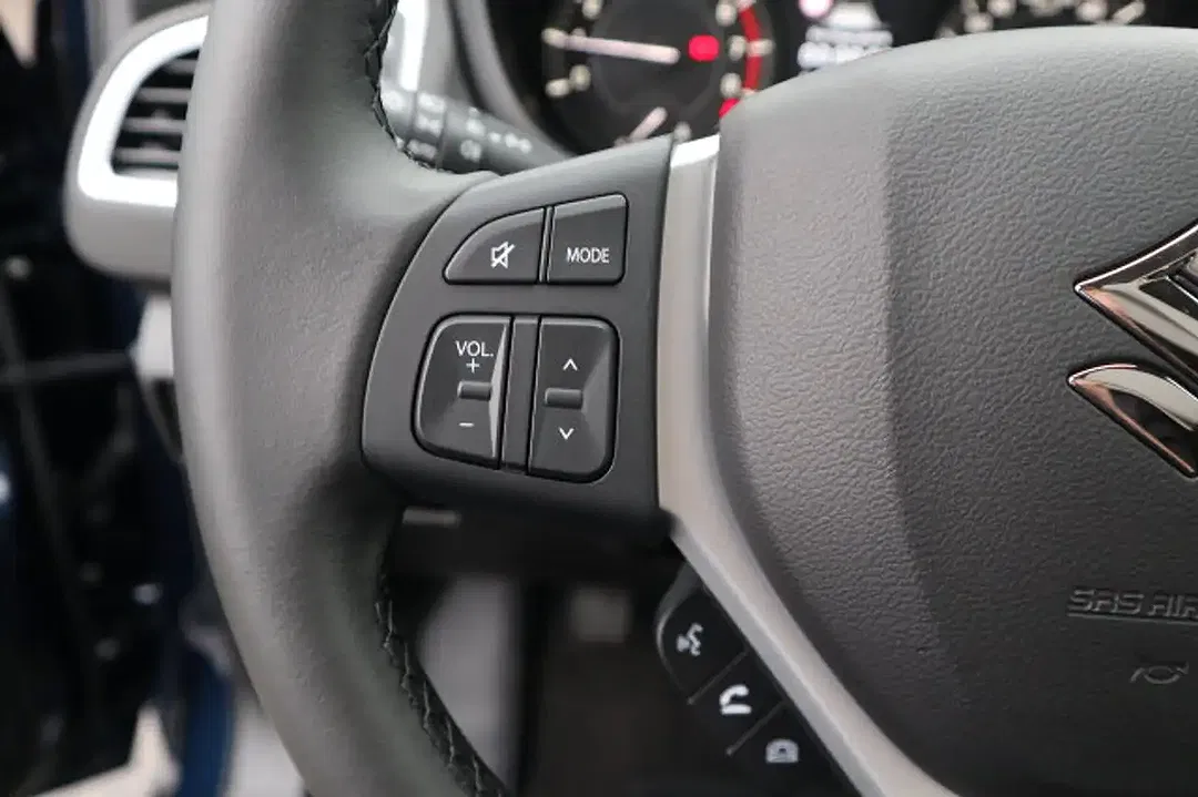 Suzuki SX4 S-Cross - Thumbnail 12
