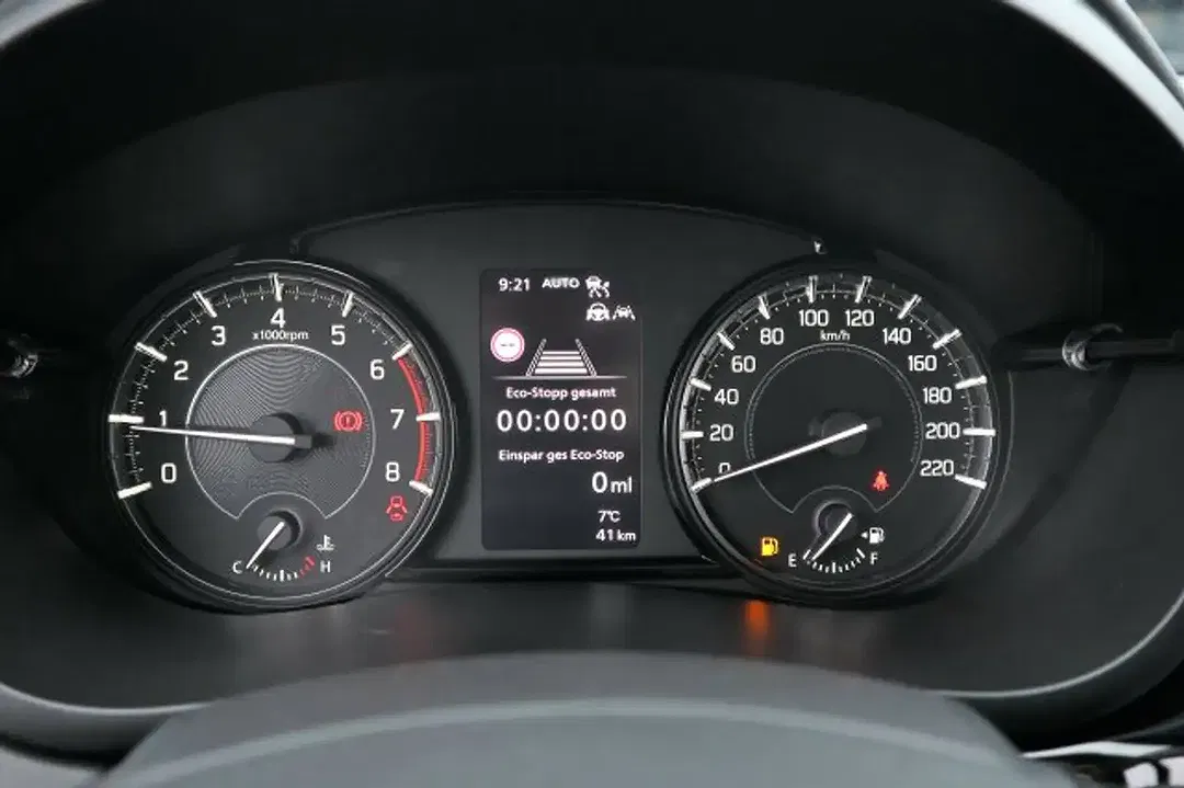 Suzuki SX4 S-Cross - Thumbnail 14