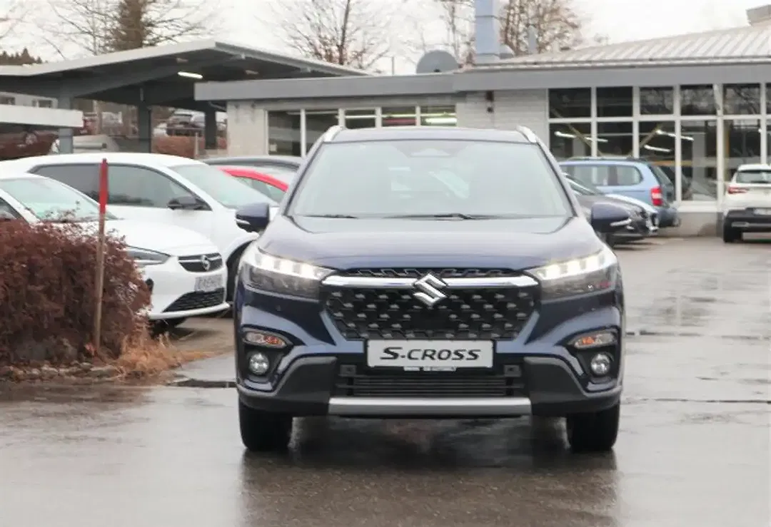 Suzuki SX4 S-Cross - Thumbnail 2