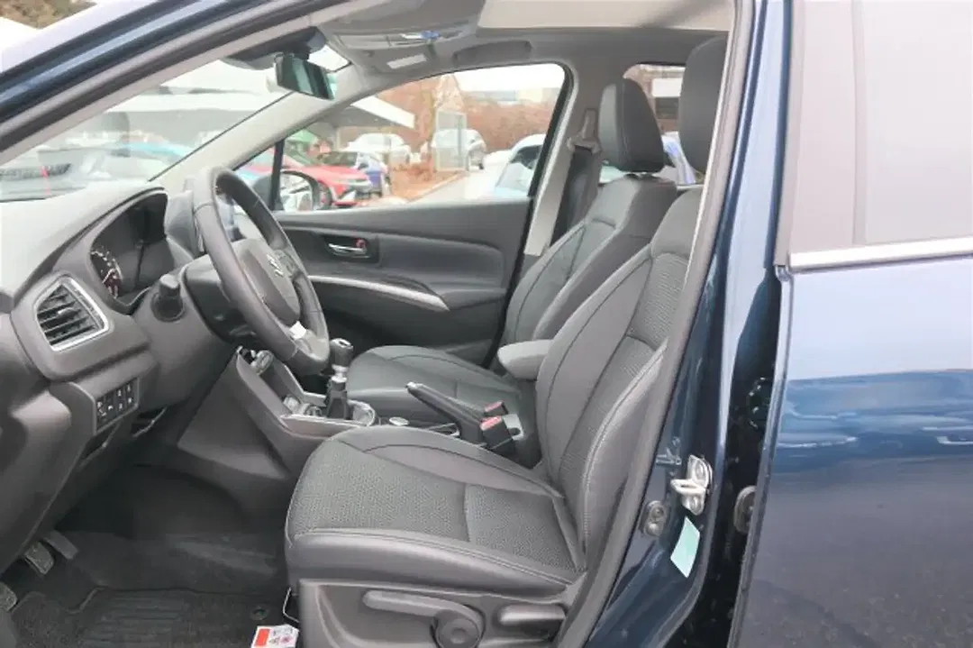 Suzuki SX4 S-Cross - Thumbnail 6