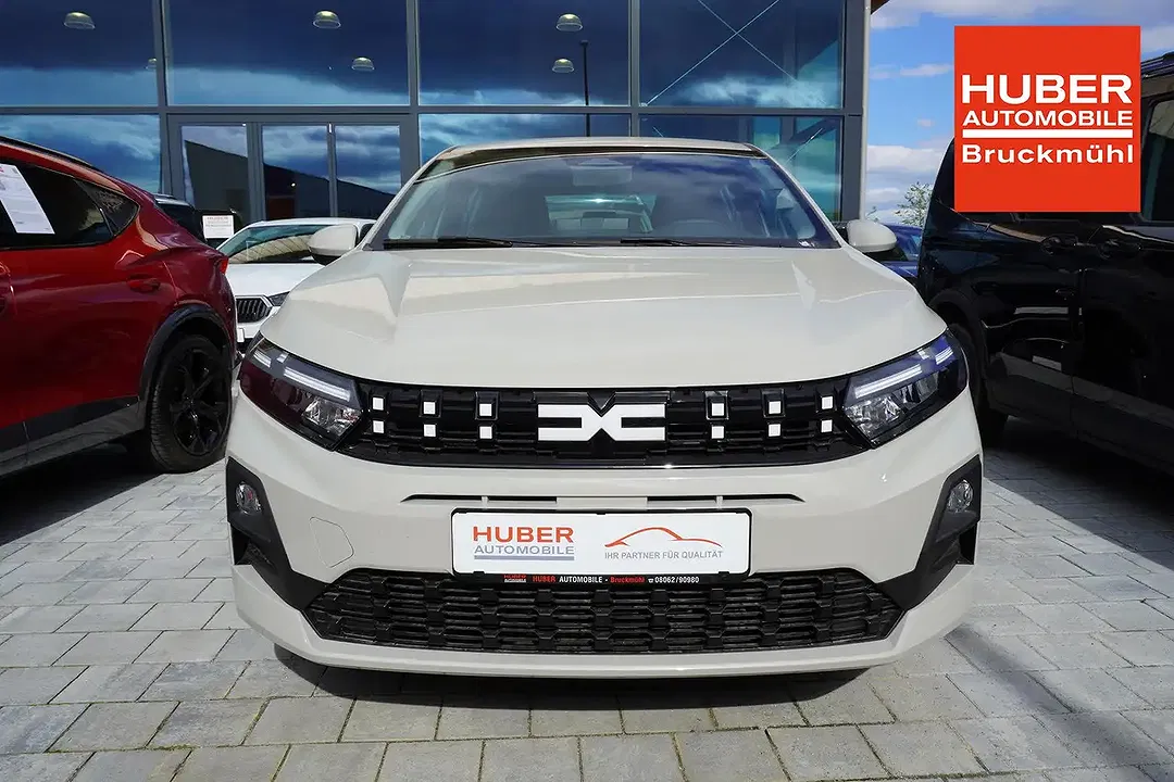 Dacia Sandero - Thumbnail 2