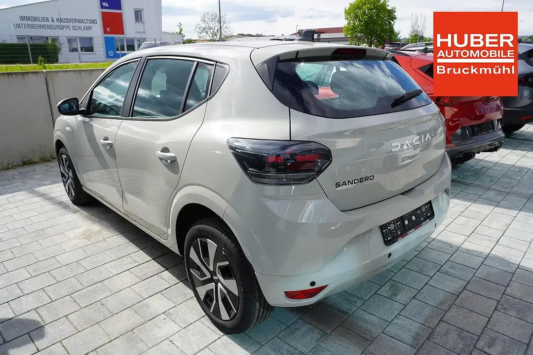 Dacia Sandero - Thumbnail 5